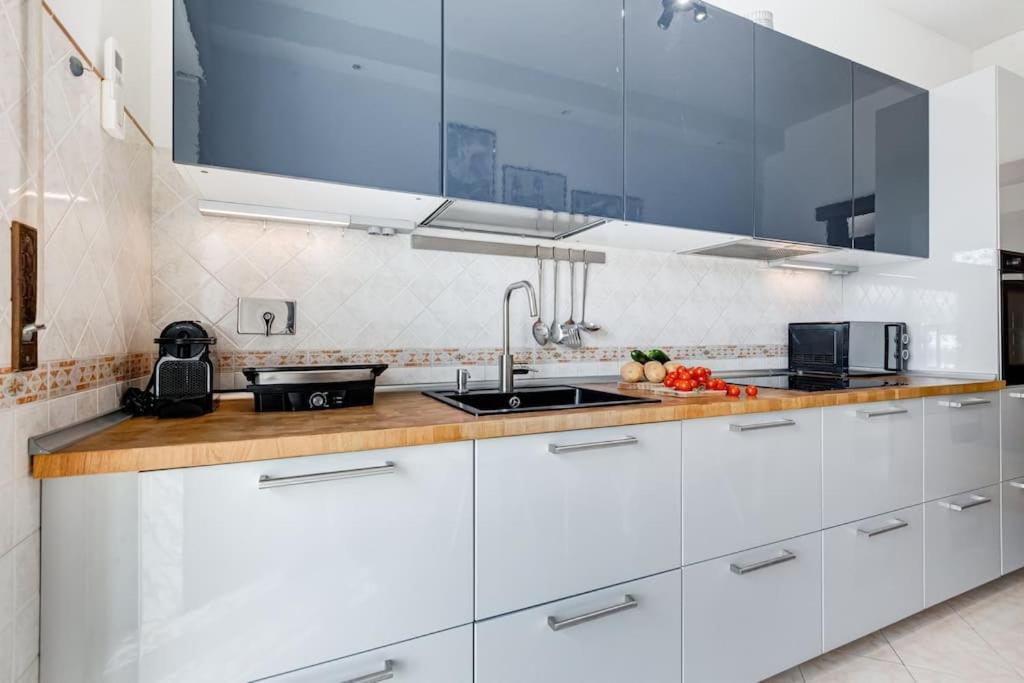 Apartamento Bdc - Rome, Open City! 3-bdr!