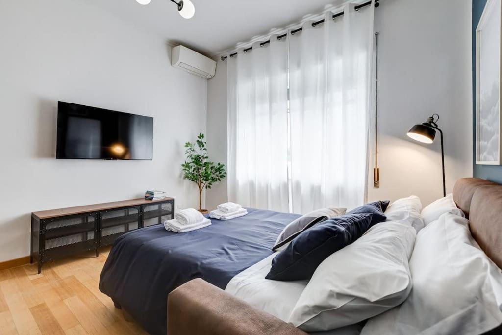 Apartamento Bdc - Rome, Open City! 3-bdr!
